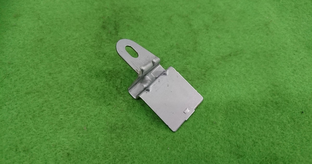 順送金型(順送プレス)